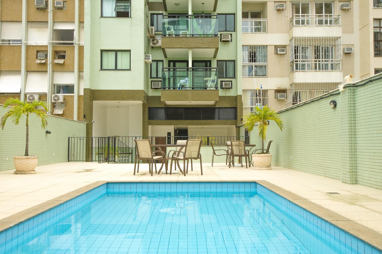 Aparthotel Ipanema 303 - Apart - Quadra Da Praia Com Piscina, Sauna, Academia E Garagem.